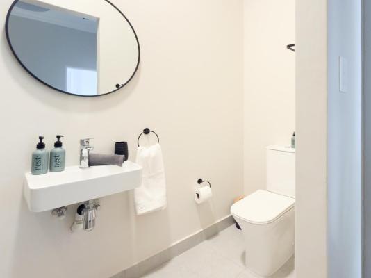 Room image 42