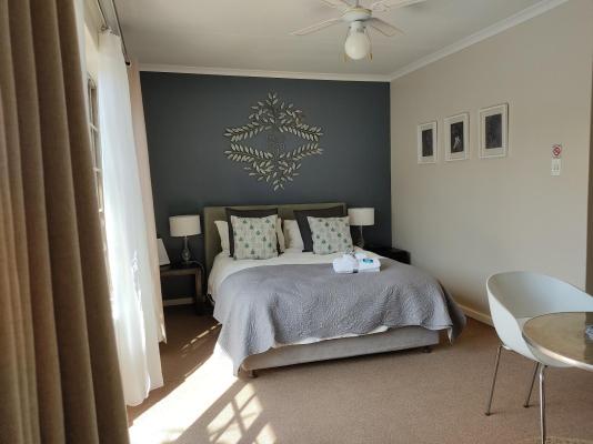 Room image 3