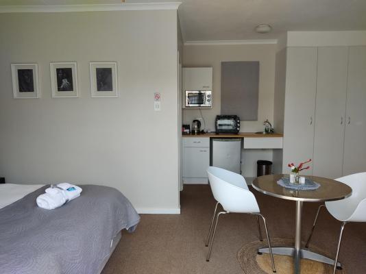Room image 9