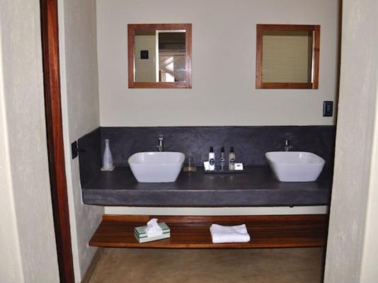 La Lechere Guest House - 250149