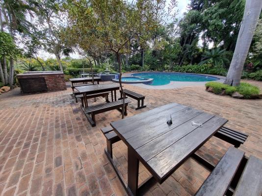 Loerie Lodge Guest House - 250205