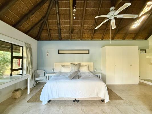 Room image 2