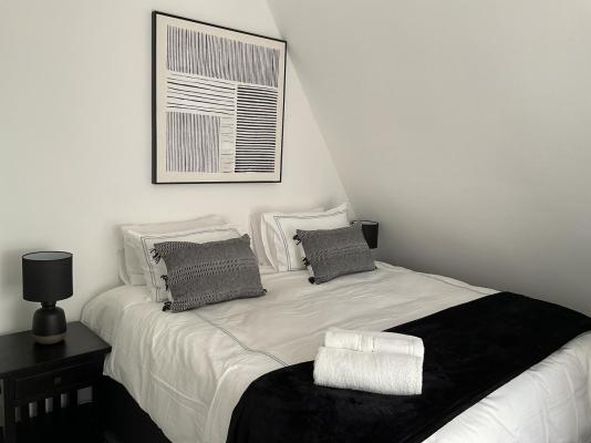Ericka's Luxurious Guesthouse - 250500