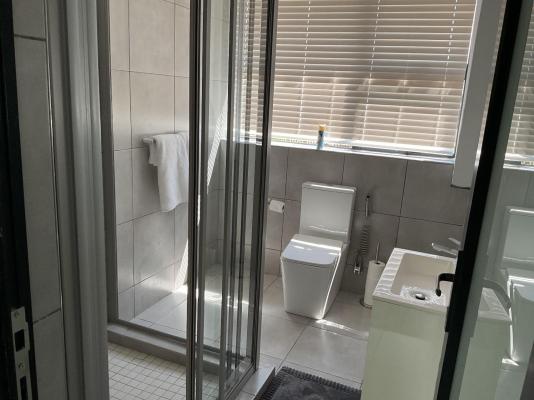 Room image 13