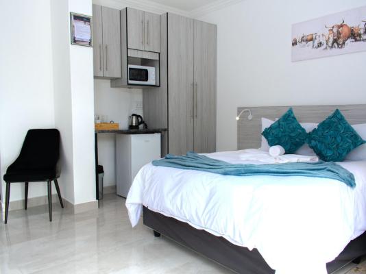 Hospital View Guesthouse - 250557