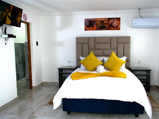 Hospital View Guesthouse - 250562