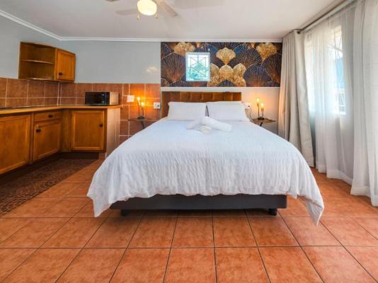 Room image 3