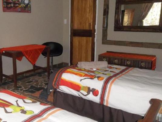 Emahlathini Guest Farm - 250716