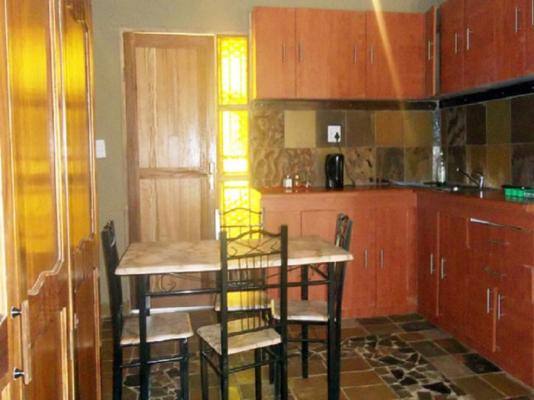 Emahlathini Guest Farm - 250724