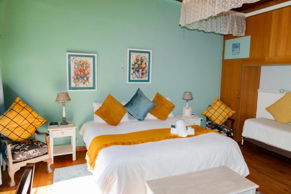 Room image 5