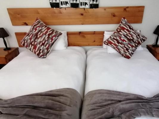 Room image 5