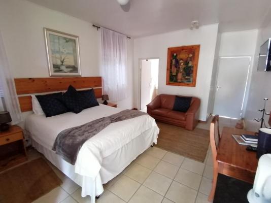 Room image 10