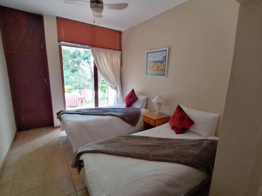Room image 4
