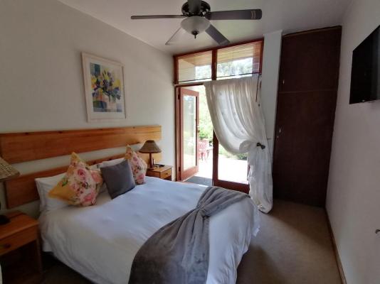 Room image 3