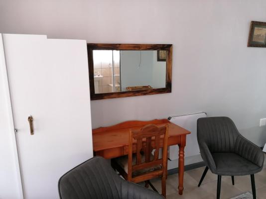 Room image 25