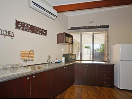 Oaklands Inn & Conference Centre - 251343