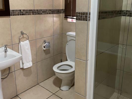 Oaklands Inn & Conference Centre - 251345