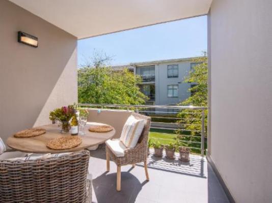Instellies Self-Catering Apartment - Patio