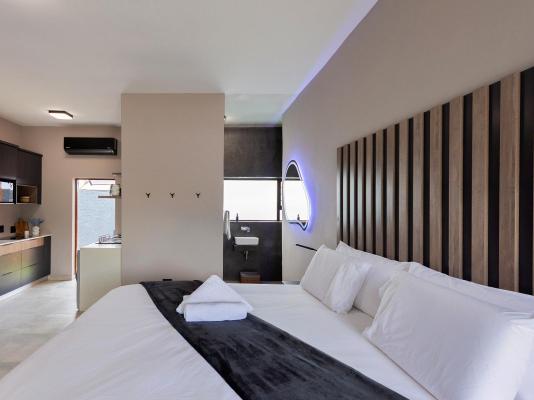 Grey Luxury Accommodation Langebaan - 251941