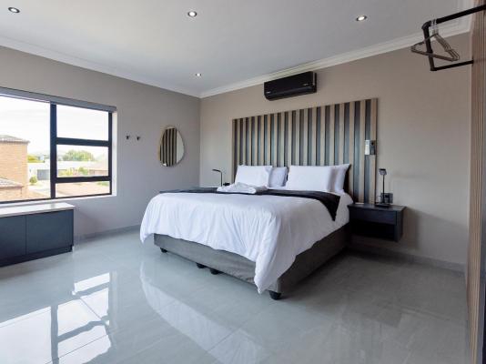 Room image 29