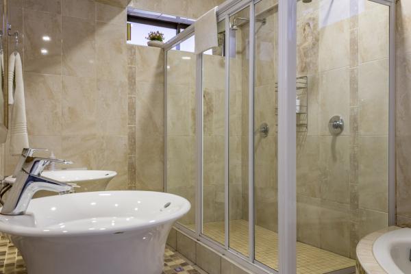 Sunrock Guesthouse - 252192