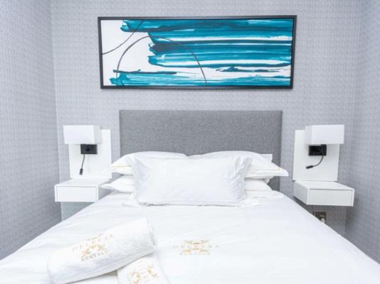 Room image 2