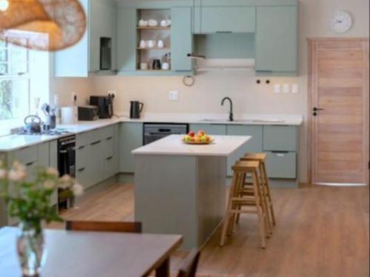 Scandi House - Kitchenette