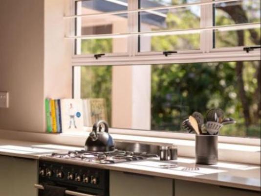 Scandi House - Kitchenette