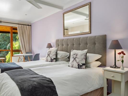 Room 4 Bedroom
