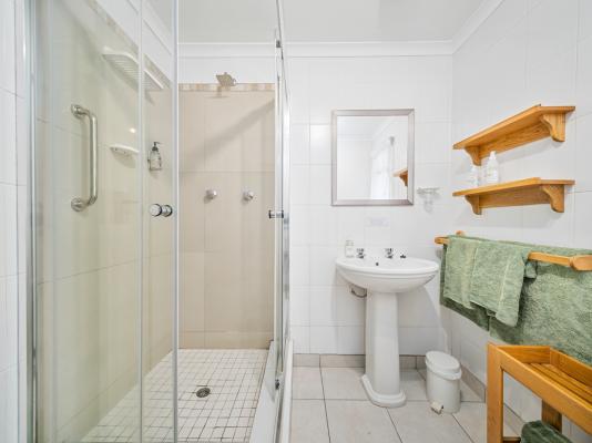 Room 3 Bathroom