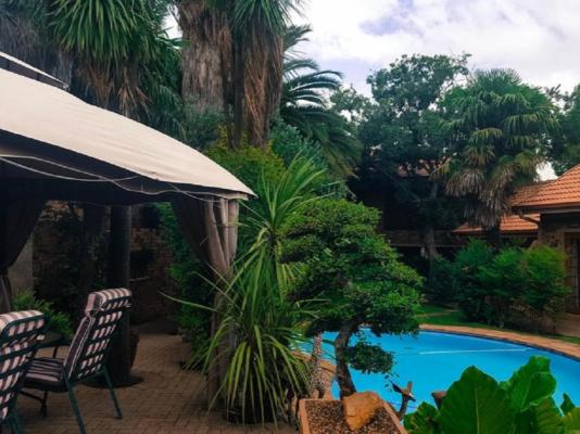 Aark Guest Lodge - 253062