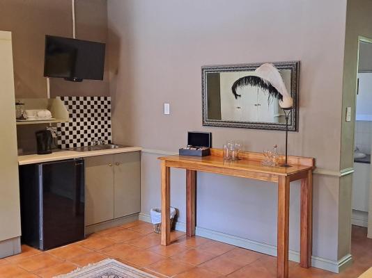 Housemartin Guest Lodge - 253143