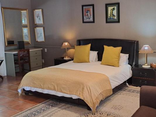 Housemartin Guest Lodge - 253144