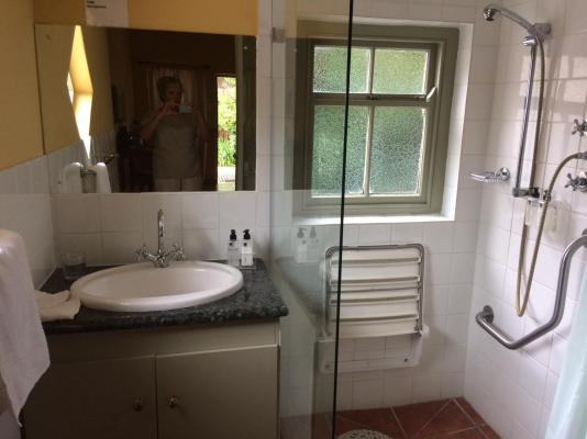Housemartin Guest Lodge - 253167