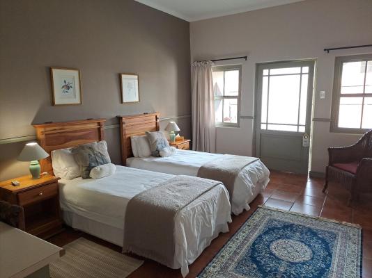 Housemartin Guest Lodge - 253169