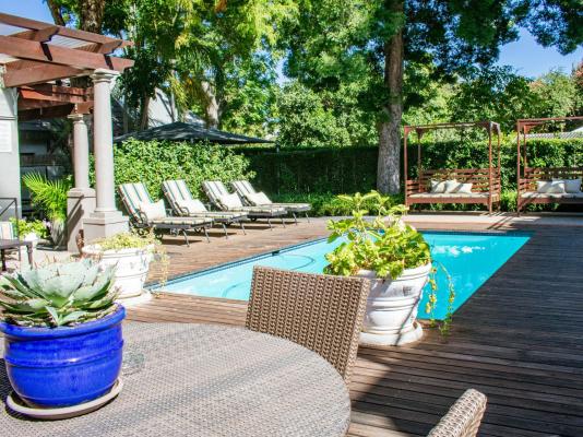 5 Seasons Guest House - 253494