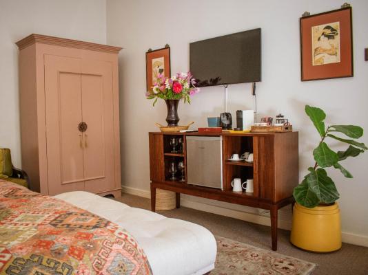 5 Seasons Guest House - 253531