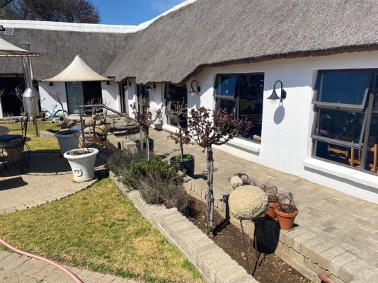 Loch Athlone Overnight Accommodation - 253691