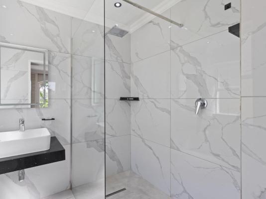 Room image 7