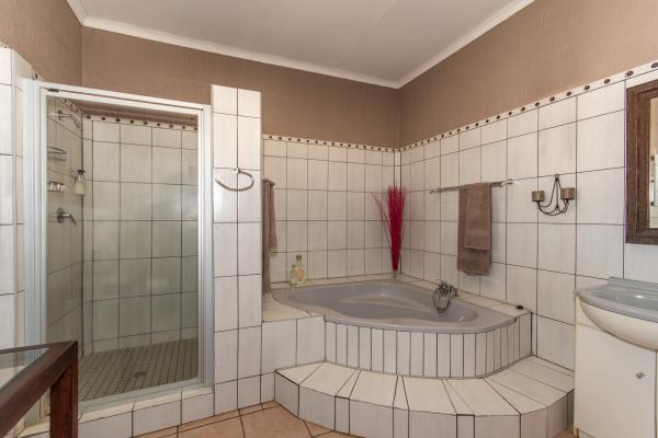 Chestnut Country Lodge - 254121