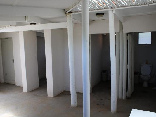 Room image 4