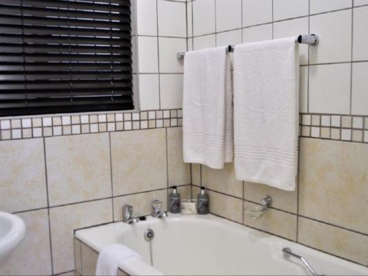 Room image 2