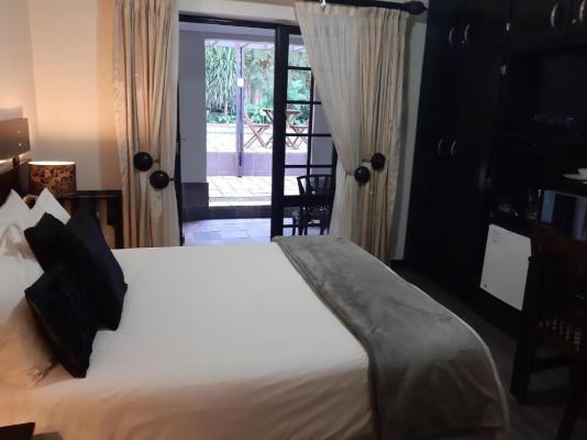 Room image 5