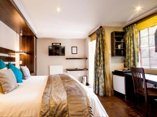 Room image 4