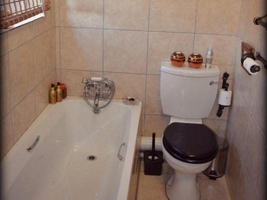 De Stallen Guest House - 254978