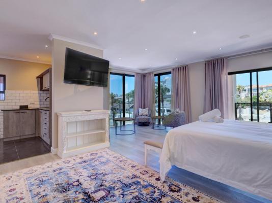 Ahoy Boutique Hotel Mandela Bay - 255066