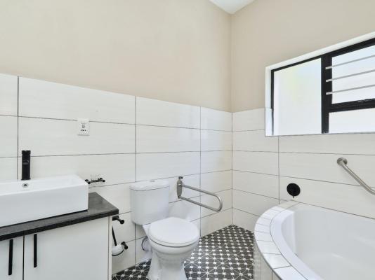 Ahoy Boutique Hotel Mandela Bay - 255071