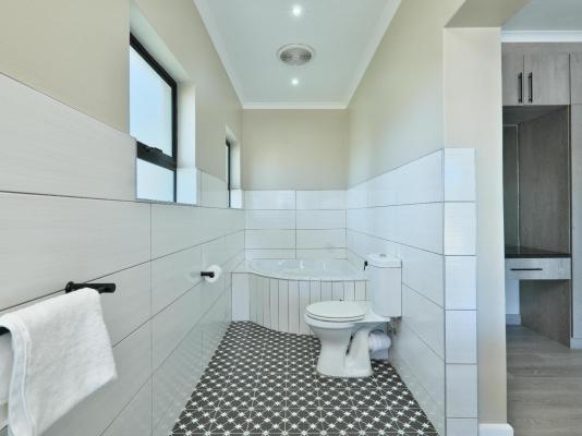 Ahoy Boutique Hotel Mandela Bay - 255085