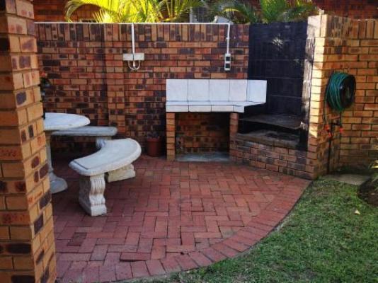 Hillton Manor Self-catering Apartments - Breakfast area