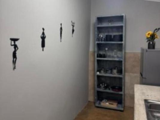 Room image 1